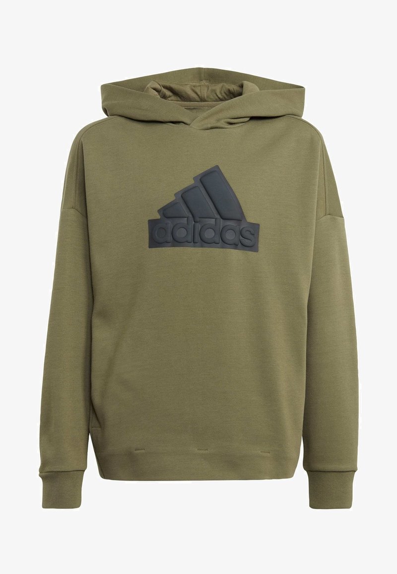 Felpa verde realizzata in tessuto morbido, con un grande logo Adidas in gomma nera sul davanti, cappuccio con cordini e polsini a coste.