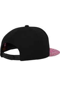 Flexfit BANDANA SNAPBACK - Gorra - blk/fuc