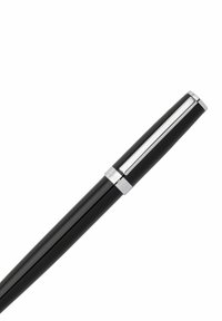 Črna kemična svinčnik z gladkim telesom, srebrnimi detajli in eleganten sponko. Oblikovanje je podolgovato z sijočo površino in izrazitimi detajli na obroču.