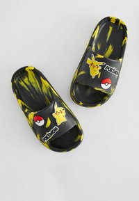 Next POKÉMON CHUNKY - Kummikingad - yellow black