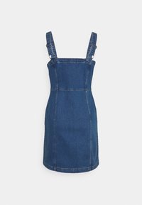 Ärmlös blå denimklänning med justerbara axelband och figursydda sömmar, knälång, framifrån på vit bakgrund.