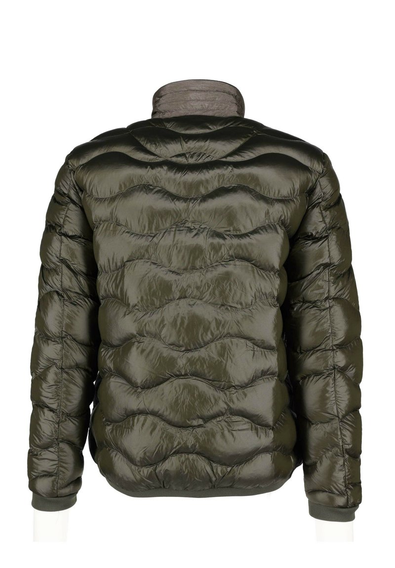 Herren Leichte Jacken | Wellensteyn AIRWEIGHT MEN Winterjacke metallicarmy/dunkelgrün - EU46265 Herren Leichte Jacken | Wellensteyn AIRWEIGHT MEN Winterjacke metallicarmy/dunkelgrün - EU46265