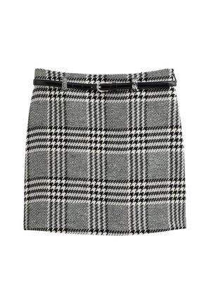 Gonna a scacchi in bianco e nero con un motivo a zigzag, dotata di una cintura nera e una fibbia in argento, realizzata in tessuto testurizzato.