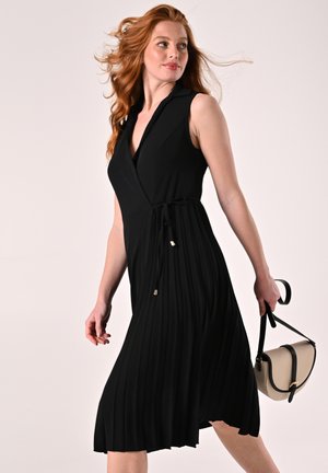 WRAP CON PLISSÉ - Vestito casual - black