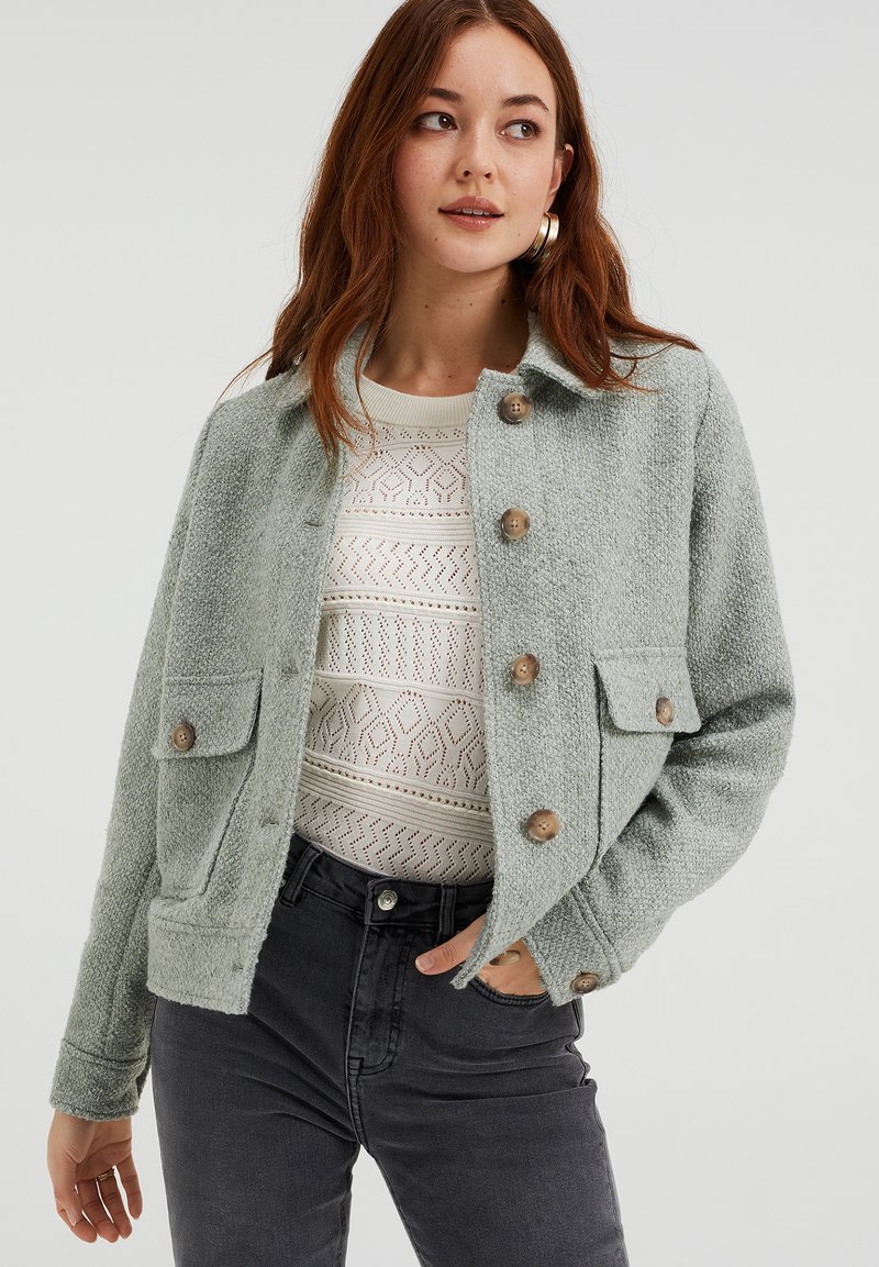 Damen Leichte Jacken | WE Fashion MET KLEPZAKKEN Leichte Jacke green/hellgrün - UI70174 Damen Leichte Jacken | WE Fashion MET KLEPZAKKEN Leichte Jacke green/hellgrün - UI70174