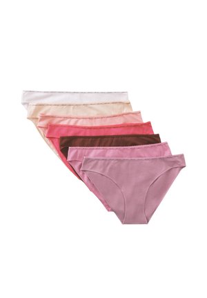 Sept culottes en coton style bikini pour femmes, dégradé de couleurs allant du blanc au marron foncé, disposées en chevauchement sur un fond blanc.