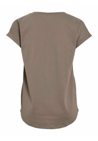 Camiseta de algodón marrón con mangas cortas, escote redondo y dobladillo redondeado. Textura suave sin patrones ni acentos visibles.