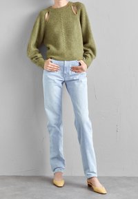 DESIGNERS REMIX Maglione - mottled olive