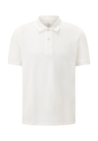 Hvid polo skjorte lavet af bomuld, med krave, tre knapper og et lille logo på brystet. Korte ærmer og lige kant.