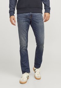 JJICLARK JJORIGINAL  - Traperice ravnih nogavica - blue denim