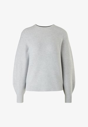 Pull en tricot gris clair avec manches longues bouffantes et poignets et ourlet côtelés, doté d'un col rond et d'un tissu à texture fine.