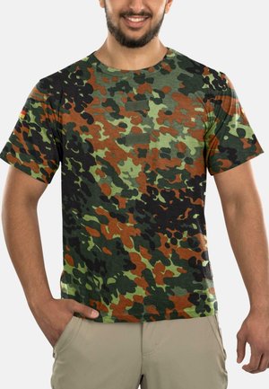 normani Outdoor Sports BUNDESWEHR  KURZARM SHIRT TROPENHEMD UNTERHEMD - T-Shirt print - flecktarn