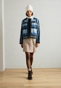 Birkenstock HIGHWOOD SLIP ON WOMEN NARROW - Klasické členkové čižmy - mocca