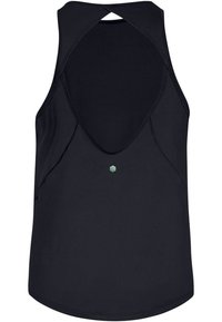 Czarny sportowy top na ramiączkach z głębokim dekoltem w kształcie litery V, wykonany z gładkiego materiału, z małym sześciokątnym logo blisko środka.