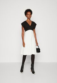 Tommy Hilfiger Jerseykleid - ecru