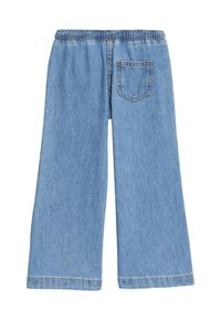 Lichtblauwe denim wijde broek met een elastische tailleband en een enkele achterzak. De stof heeft een gladde textuur en een klassiek jeansontwerp.
