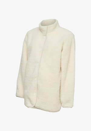 Chaqueta de forro polar color crema, de manga larga, con botones y cuello alto, hecha de material sherpa suave y texturizado.