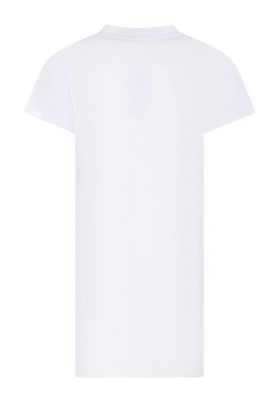 Abito polo bianco a maniche corte con design pulito, colletto e taglio dritto. Realizzato in tessuto morbido senza motivi o dettagli visibili.