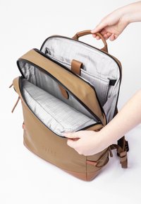 Aunts & Uncles KAWAGUCHI - Tagesrucksack - tapir