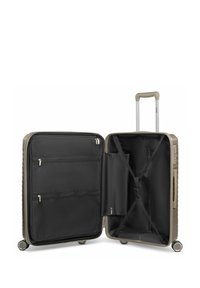 Valigia rigida in taupe metallico con manico retrattile argento, quattro ruote e interno nero dotato di scomparti con zip e cinghie.