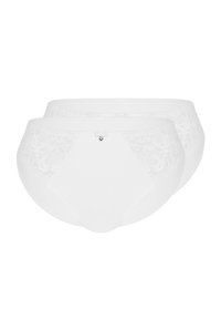 Weißes Unterwäsche-Set mit Spitzenseiten und glattem Vorderteil. Mit einem kleinen Herz-Anhänger hinten in der Mitte. Einfaches und modernes Design.