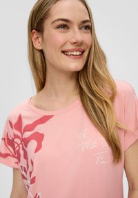 s.Oliver T-Shirt print - pfirsich