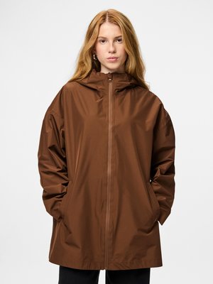 PCTUI RAIN JACKET - Jachetă parka - downtown brown