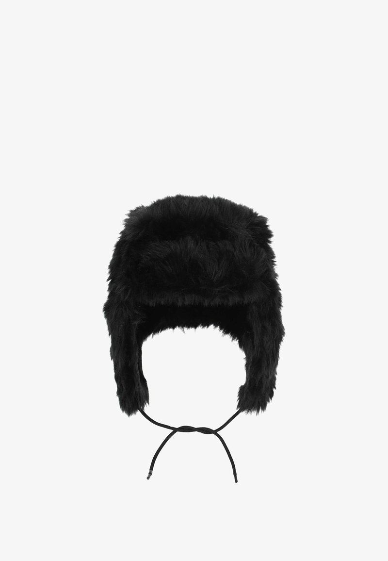 Chapeau en fourrure noire avec des rabats pour les oreilles et une sangle sous le menton, présentant une texture douce et un design structuré. Convient pour les temps froids.