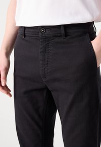 BOSS SLIM - Chino - black
