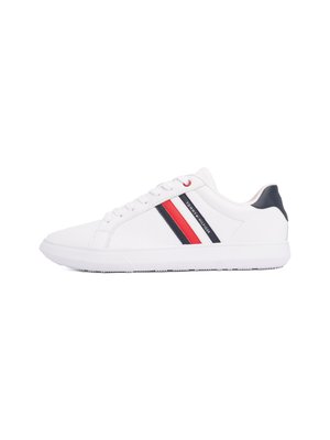 ESSENTIAL CUPSOLE - Matalavartiset tennarit - white