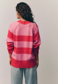Next CREW NECK - Džemperis - pink red stripe