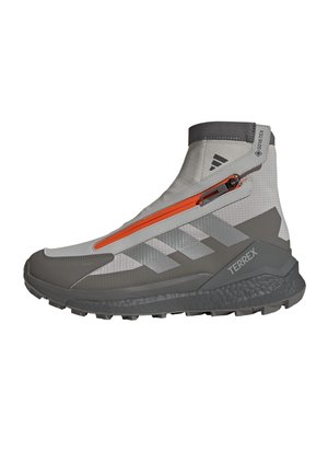 FREE HIKER 2 GTX CLIMAWARM - Pies de gato - grey two matte silver grey four