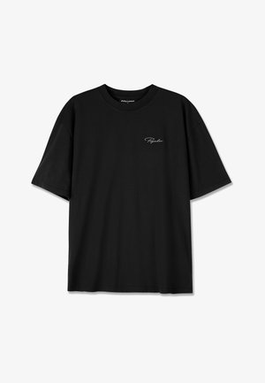 Black short-sleeve t-shirt with crew neck and small white cursive "Pegador" logo on the left chest.