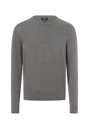 Szary męski sweter z długim rękawem i okrągłym dekoltem, z prążkowanymi mankietami i dołem, gładka dzianina, prezentowany na białym tle.