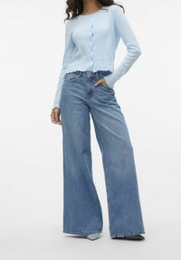 Vero Moda Neuletakki - blue