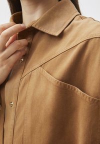 Jimmy Key LOOSE FIT - Cappotto corto - camel