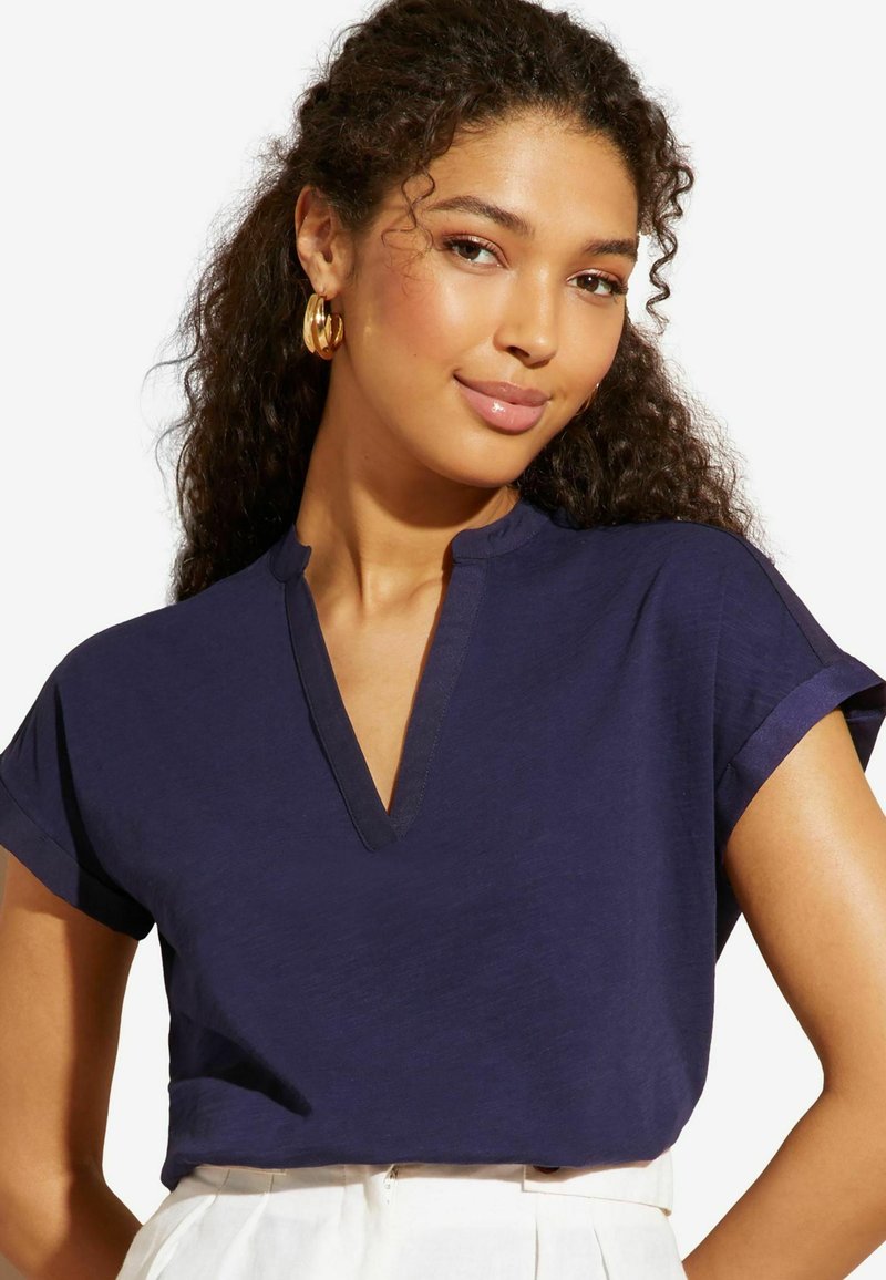 Love & Roses Paprasti marškinėliai - navy blue