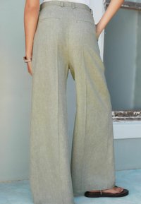Next WIDE LEG TALL - Kalhoty - khaki green