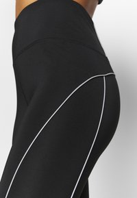 Even&Odd active Trikoot - black