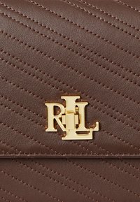 Lauren Ralph Lauren STITCHED NAPPA LEATHER MEDIUM SOPHEE BAG - Keresztpántos táska - dark mahogany