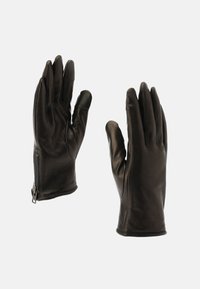 Guanti in pelle nera con una texture liscia, dotati di una zip su un polso e di una punta compatibile con il touchscreen sull'indice.