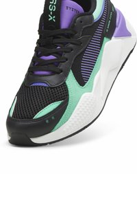 Puma RS-X REINVENTION - Terepfutó cipők - black mint