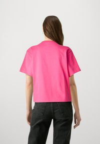 Guess Jeans - T-shirt z nadrukiem