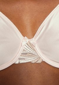 Chantelle COVERING MOLDED  - Soutien com aro - soft pink