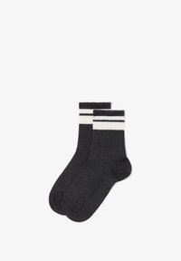 Non sélectionné, Dark Grey