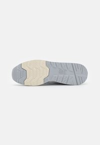 ASICS SportStyle GT-II UNISEX - Sapatilhas - glacier grey/piedmont grey
