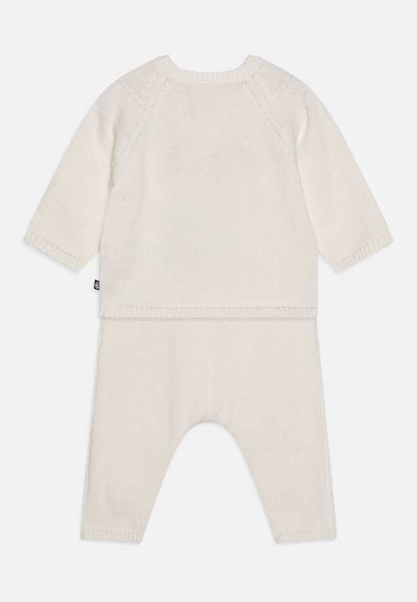 BABY ENSEMBLE HEART INTARSIA UNISEX SET - Trousers3