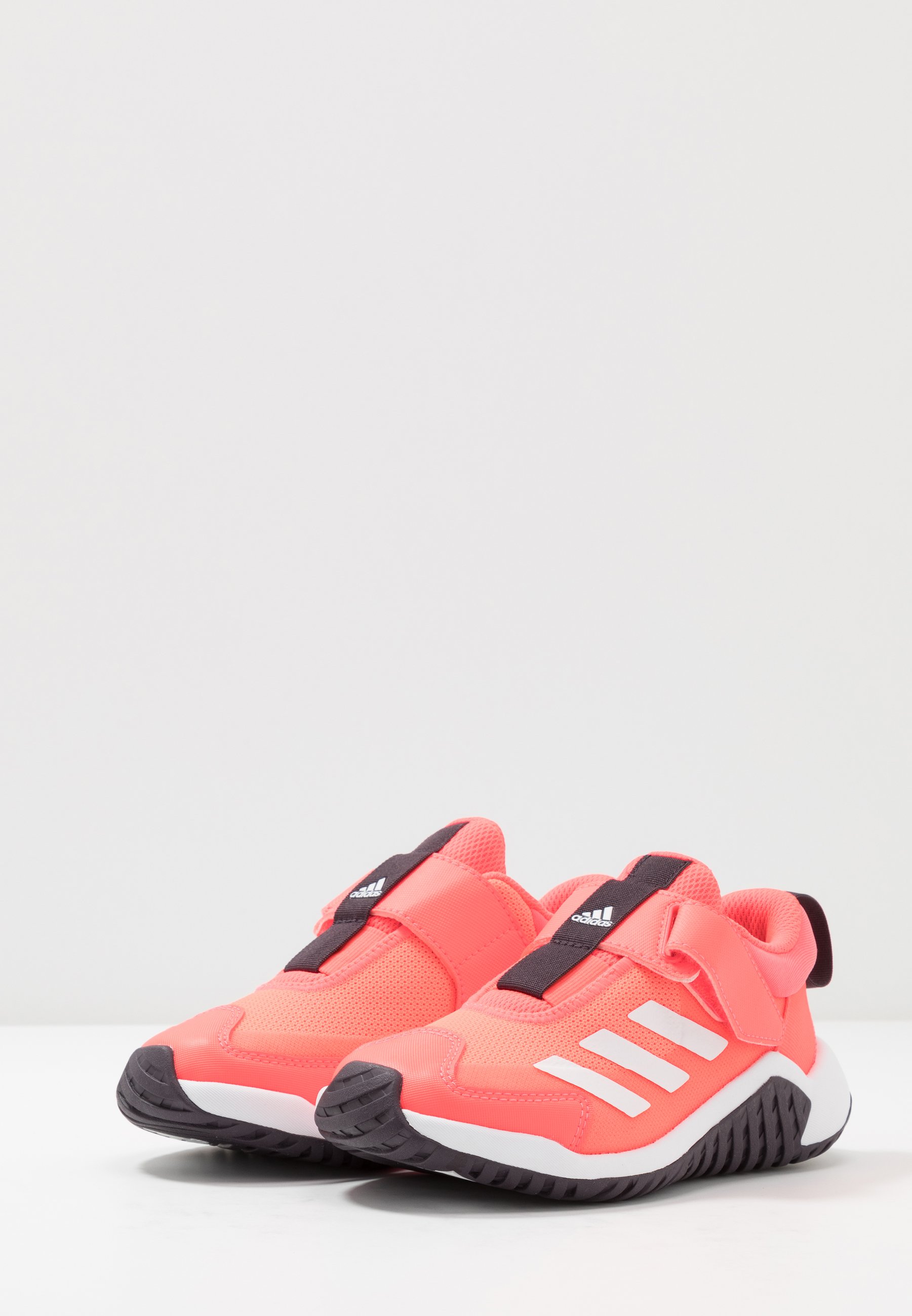 4uture sport running shoes