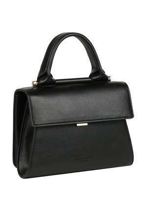 Sac à main structuré en cuir noir avec poignée supérieure, fermeture à rabat et quincaillerie dorée subtile, conçu pour un usage formel ou décontracté.