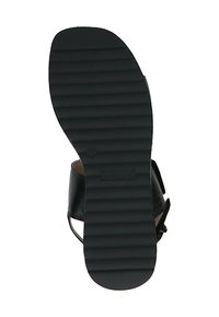 Czarne sandaly z podeszwą o żebrowanym wzorze, zapewniającym przyczepność, o zaokrąglonym kształcie i gładkich, teksturowanych krawędziach. Elegancki design z minimalną ilością elementów metalowych.